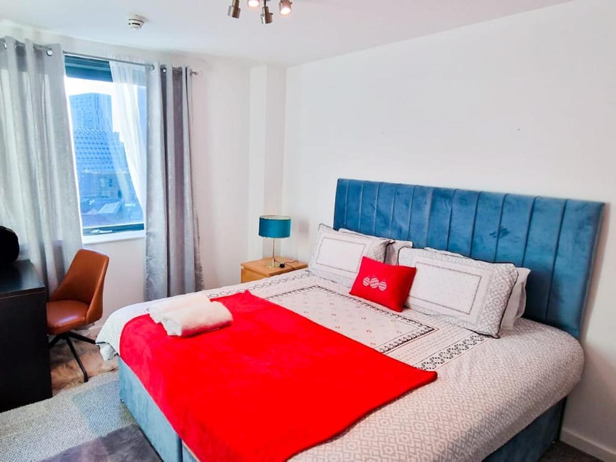 Lovely 2-Bedroom Apartment, Free Parking แมนเชสเตอร์ ภายนอก รูปภาพ